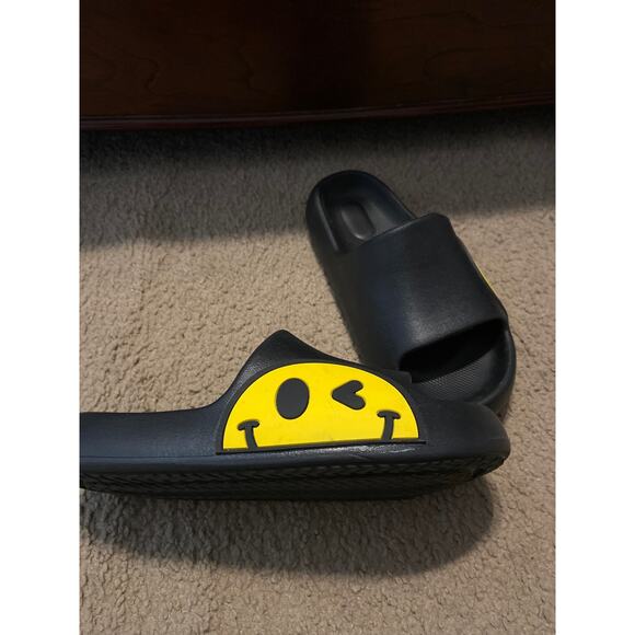 Women's slip on smiley Sandals size 6 - Picture 1 of 5